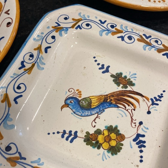 Hand painted Colorful Bird Design Dinnerware Set from Italy - Picture 4 of 7